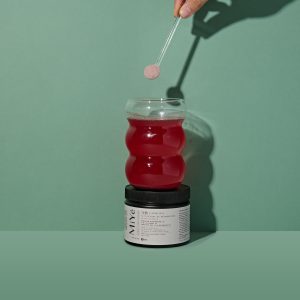 Poudre activatrice de métabolisme MiYé goût cerise hibiscus pour femme en périménopause et SOPK Complément alimentaire naturel pour réguler la glycémie et l’équilibre hormonal féminin Pot de poudre métabolisme MiYé 153g vegan sans gluten ZénuRare